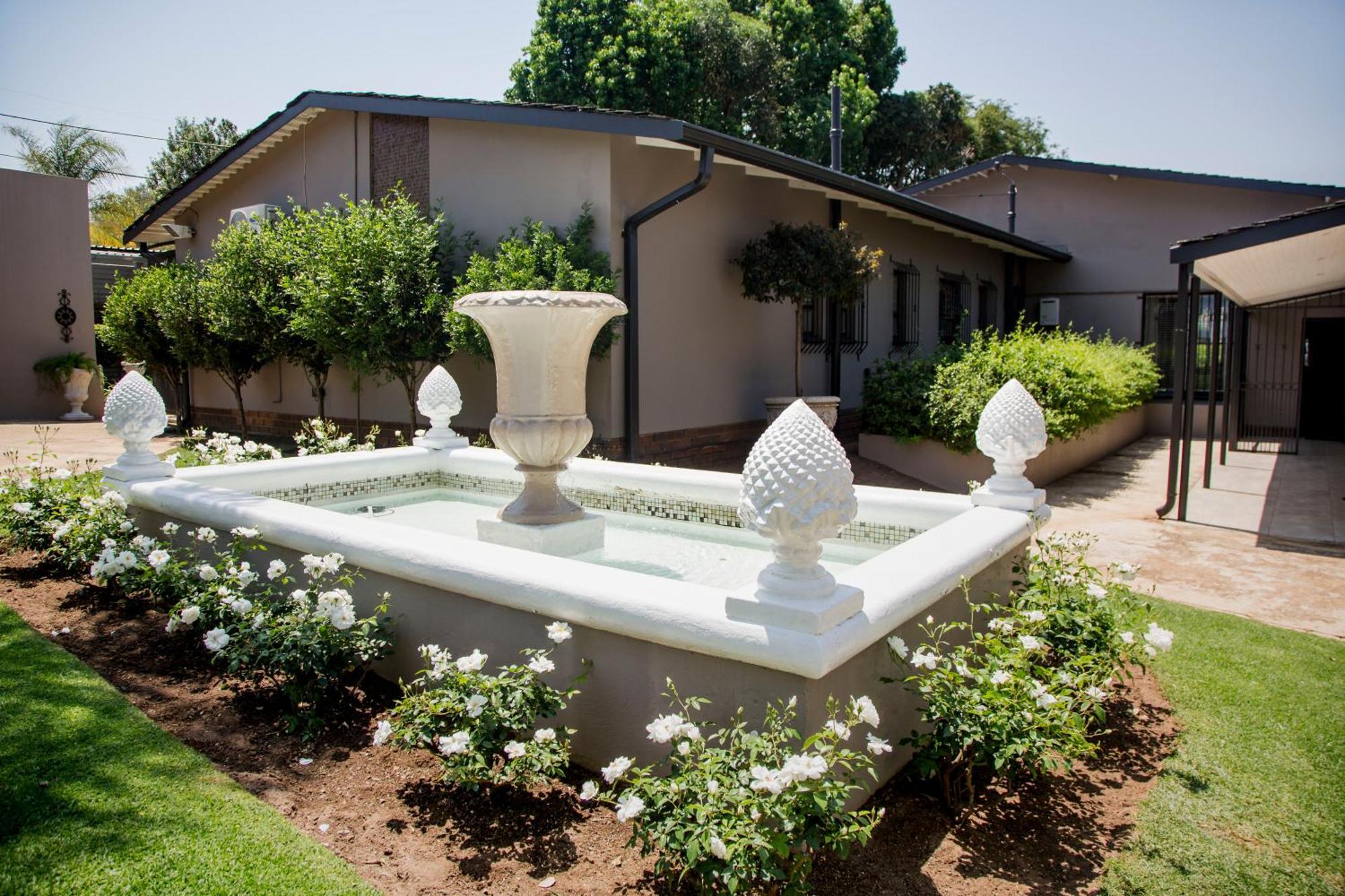 La Vida Luka - Luxury Guesthouse Pretoria-Noord 外观 照片